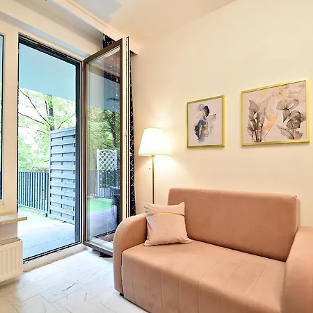 Krzemieniecka 8 Metro Slodowiec By Perfect Varsovia