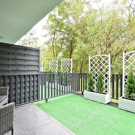 Krzemieniecka 8 Metro Slodowiec By Perfect Apartman *