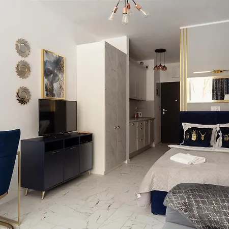 Apartment Krzemieniecka 8 Metro Slodowiec By Perfect *
